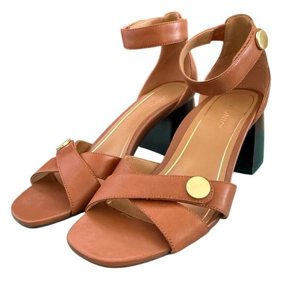 Vionic Leather Salinas Block 2.5" Heel Sandals in Tan & Gold Criss Cross-Size 7 - Picture 1 of 7